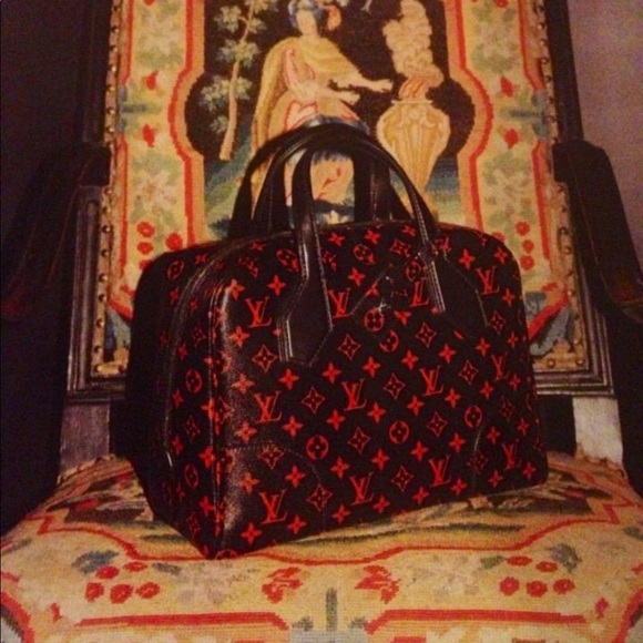 Meet your Posher, Jennifer - Picture 3 of 8